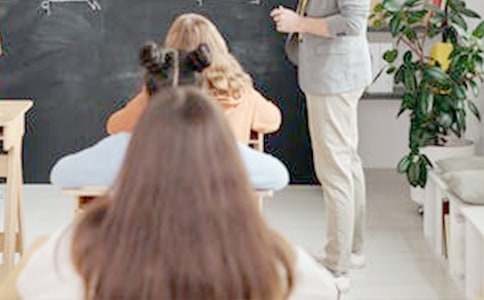 С���������_�n�̰����Ґ��ҵ�С��(d��ng)��6ƪ