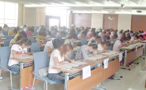 實(shí)用的考試反思作文300字集合9篇