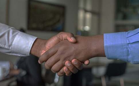 �o�͑��l(f��)��ĩ��(w��n)�����200��