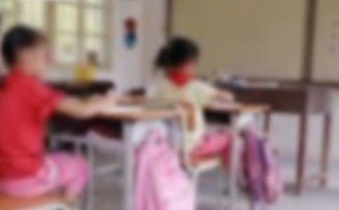 關(guān)愛(ài)留守兒童主題班會(huì)