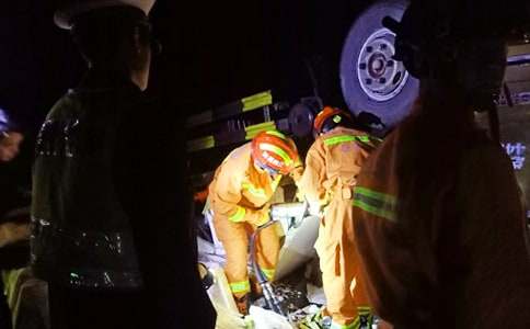 ������ȫ���}����(hu��)15ƪ(���x)