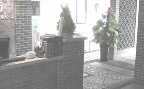 �b�˾���̲������ƶ�