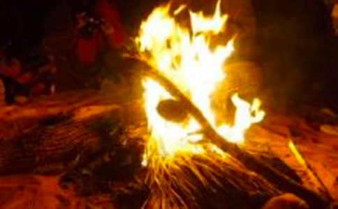 ������������~