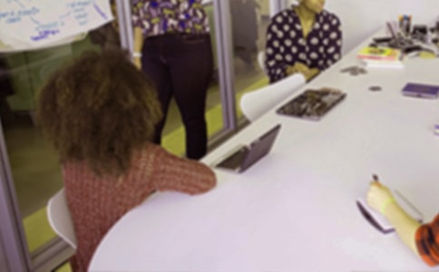 �C���k���Ҍ����ĵ��w��