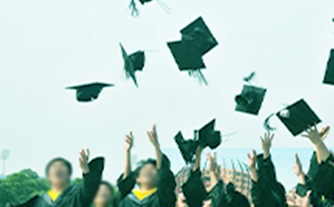 最新大學(xué)畢業(yè)個人自我鑒定