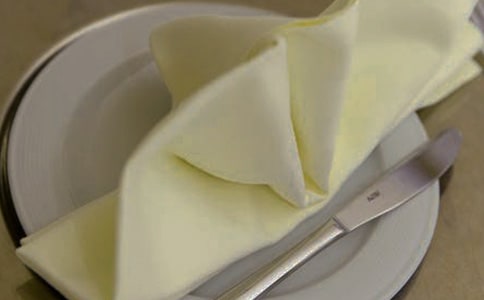餐巾的正確使用法