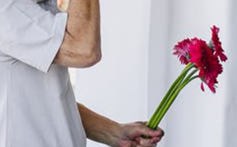 ���\����Ǹ�ľ���