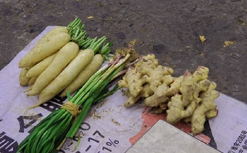 �[��?c��i)����?/></p>
<h2>�[��?c��i)����?</h2>
<p>����һ��(g��)���˴��^ɭ�֕r(sh��)���o�����@��(d��ng)��һֻ���ϻ����ϻ��wĽ�ؿ�����⌚��������xȥ�����룺�c�俴���e�˴�ѵ�ٍ�nƱ����������Ҳٍһٍ�����ǣ��ϻ�ȥ���Ј�(ch��ng)����(j��ng)�^�{(di��o)�飬�ϻ��������һ�@��ԭ�����ќ����ǌ��������u�ܶ�ܶ���X��</p><p>���������ϻ����Ј�(ch��ng)�����һ�K�������ϡ����ϻ����ۡ��������Ј�(ch��ng)�[���˵�?c��i)������ؔ(c��i)��υs�ǿտյ���һ��(hu��)�������˂�(g��)�ݸ߂�(g��)�ӣ��fҪ�I�ϻ��ĺ�����ϻ������qԥ�������°�ȫ����`��횼��³ɽ����^��һ��(hu��)�����ց���һ��(g��)С�������fҪ�I�ϻ��������������������������ϻ�֪�������Ǻ�ʹ�����������X�����ϻ��f����Ҫ�I�������ȫ���I�������ڃr(ji��)�����һ��Ԫһ�w������С�����X�÷ǳ����������I����ȫ���Ļ�����</p><p>����С���ӄ��ߣ�����һλ���b���ϰ����fҪ���߃r(ji��)�I��Ƥ���ϻ���Ԓ�]�f�������˻�Ƥ���o�˷��b���ϰ����ց���һλ�N��Ҫ�I�������f����һǧԪ�r(ji��)�X�Iһ�������N�������°��ϻ����ϵĻ��ⶼ��������֮�����ϻ��룺�ٰѻ����u�˾ͺ������ϻ����к������u����ѽ���u����ѽ�����@�r(sh��)������һλ�t(y��)�����ѻ����I������</p><p>������?c��i)����ϔ[��һ���X�����ϻ�ٍ���ġ��ϻ��������u�������@Щ�X�s�o������</p><h2>�[��?c��i)����?</h2>
<p>�����������҂�Сӛ�߈F(tu��n)�������Z�V��(ch��ng)�ԵĽֵ��ϔ[���˵�?c��i)�����(y��n)��҂�Ҫ�c�e��Сӛ�߻��Q��Ʒ����</p><p>�����ҏļ������x����һ�����Ҳ�ͬ���ĕ������vСِ܇�����������Ʒ�����@Щ��Ʒ���R��?c��i)[����һ�K�|���������ĵصȺ�e��Сӛ��ǰ���c�ҽ��Q��������ȥ���e��Сӛ�ߔ�λ�϶�䁝M���լ��MĿ�ĕ���������Ҷ��ǳ�����������Q��������һ�����Ҳ�ͬ���ĕ��������Ե�Сӛ�ߓQ��һ����Ц؈��ӛ�����҂������d�O����Ц�Ø��_�˻�����߀����һ��(g��)������Qȡ�˃ɱ����X��D(zhu��n)�������ҿ������h(yu��n)̎��һ��(g��)����Ĕ�λ���Ѓɂ�(g��)�֭h(hu��n)�������������������ǣ�������ǰȥ���H�е،�(du��)�ǂ�(g��)���㆖���������㣬��ɲ����԰��@�ɂ�(g��)�֭h(hu��n)�Q�o�����Ұ��@ֻ���С�B�o�㣿���ǂ�(g��)���㲻����˼���f���������������z���ص������^�����D(zhu��n)�팤����һ��(g��)Ŀ��(bi��o)���mȻ���@�Λ]�ГQ���֭h(hu��n)������߀�Ǻ��_�ĵ�`��</p><p>�����@�ε�Сӛ�߻��(d��ng)���B(y��ng)���҂�Сӛ���¸҇Lԇ������(d��ng)�������dȤ�����@�λ��(d��ng)������Ҳ�������S���µ����ѡ�</p><h2>�[��?c��i)����?</h2>
<p>����һ�����҂����Ј�(ch��ng)�����һλ�錚�����ϻ������錚����ô���X�����룺���Ҳ���Ҳ�[һ��(g��)��?c��i)������SҲ�ܒ굽�ܶ��X����</p><p>�����ϻ���ȥ�Ј�(ch��ng)���������������������ô����ؐ�������ڞ��y�ĕr(sh��)�������˸��V�����f���������ǌ����ϻ����룺ԭ�����Լ����϶��ǌ�ؐ��������Լ����ϵČ�ؐ���u����һ�����u�ܶ��X��</p><p>���������@�r(sh��)������һ��(g��)��(g��)������Ҫ�I�ϻ��ĺ�횡��ϻ���Ԓ�]�f���Ͱ����Լ��ĺ�횽��o��(g��)����һ�İ壺���ɽ�����</p><p>������(g��)�����ˣ�����һ��(g��)����������������Ҫ�I�ϻ������X���ϻ��룺������һ����ʹ�����������X����ʹҲҪ������������������ȫ�����X���f������һ��Ҫȫ�I��������������֮�������s���I�����ϻ���ȫ�����X��</p><p>���������ӄ���������һ��(g��)Ƥ؛������Ҫ�I�ϻ���Ƥ���ϻ�֪����Ƥ��ֵ�X���̈́����u�o��Ƥ؛����</p><p>�����o����,����һ��(g��)�N���������I���⣬��һ���ӳ���һǧ�K�X���ϻ������@ô���X���_���������Ͱѻ����u�o�ˏN����</p><p>�����F(xi��n)�����ϻ�ֻʣ��һ���Ǽ������� �f������ֵ�X���ʹ����������u�����^�����u�����^�������@�r(sh��)ӭ���߁�һ��(g��)�ǿ��t(y��)������������ˎ���� Ҋ�ϻ���.���������^���I�����ϻ��Ĺ��^��</p><p>�����ϻ��u����ȫ���Č�ؐ�����[�ĵ�?c��i)�����ֻʣ����һ����X�����X��߀���I�����������]����������Ҫ�X������ʲô��</p><h2>�[��?c��i)����?</h2>
<p>������������W(xu��)У�T���������ɂ�(g��)�����������Ϸ���һ��(g��)�����������������Ƥ�����X���Ȗ|������߅����һ��(g��)�r(ji��)���(bi��o)����</p><p>����һ��(g��)���������^��������ס�������ǣ������^ȥ���˿����ϰ�Ҋ������Ƥ������������Ƥ���������f�������㿴�@�����A�����ϰ಻Ҫ�f�Լ�����������������Ҋ��(du��)����B�Լ��ǂ�(g��)Ů������������ô�o�ҽ�B�@�N������һ�Բ��l(f��)���D(zhu��n)���xȥ��</p><p>��������(g��)�������ҿ�����ֻ���˃ɹP���ס���һ��(g��)���(gu��)���I��Ƥ����һ��(g��)Ů���I��Ƥ�����@�r(sh��)��һ��(g��)�Ј�(ch��ng)����T�����M(f��i)�����ҿ����ф����u�|����õ����X���o��߀����</p><p>�����ǂ�(g��)��λ����(g��)����]����ȥ�I�|�������������u�@�ӵĖ|�����B(y��ng)��������(g��)����᣿���e���B(y��ng)������</p><p>����������Ů�˽K���ց������ҿ������������I�X�����ˡ�����֪�����Ƿ񿴵��������I�Ė|���Ǻõ������@���ց��I�|���ˆ������м�(x��)�ؑ���һ�������������ǂ�(g��)�е�ӑ�r(ji��)߀�r(ji��)����30�K�X�İ��˽o��15�K�X��Ŷ����һ���J(r��n)���@���`�|�����������������ց����X�����]�뵽�������X��߀�o�ˌ�(du��)������ᔽ��F���f������Ė|���e�˶��f�Ǽٵ����S������ô�f����������Ҳ�Ҫ������������X������߅�����[���˼����hՓ�����F(xi��n)�ڼ�؛�@ô�࣡��</p><p>���������ұ���H�ۿ������H�� �����Ҳ��ܺ�(ji��n)�ε��J(r��n)���Ժ��x�Õ�Ҳ�]�P(gu��n)ϵ���ҿ���ȥ��߅С�����ĬF(xi��n)���_ʼ�ұ��Ŭ���W(xu��)��(x��)��</p><h2>�[��?c��i)����?</h2>
<p>����һ��(g��)�����ڴ��^���֕r(sh��)���o�����@��(d��ng)��һֻ���ϻ����ϻ��wĽ�ؿ��������錚���������h(yu��n)ȥ�����룺�c�俴���e�˴�Ѵ�ѵ�ٍ�@�nƱ�������Լ�Ҳٍһٍ�������ϻ�ȥ�����Ј�(ch��ng)��</p><p>������(j��ng)�^�Ј�(ch��ng)�{(di��o)�飬���������һ�@��ԭ���Լ������ǌ��������u�ܶ�ܶ���X���������������Ј�(ch��ng)�����һ�K�������ϣ������ϻ��������r(ji��)�����h�����������υs�ǿտյ����^��һ��(hu��)��������һ��(g��)�ݸ߂�(g��)��Ҫ�I������ϻ������qԥ�������°����Լ���.ȫ����횡��İ�ɽ����^��һ��(hu��)��������һ��(g��)С���ӣ��_���fҪ���������������������ϻ�֪���������r(sh��)����ʹ����������Ǟ����X�����ϻ��f����Ҫ�I������Ԓ���ȫ���I�������ڃr(ji��)�����100Ԫһ�w����С�����X�÷ǳ�����������X�I����ȫ��������С���ӄ��������Ϛⲻ������܁����Ԟ���b����ϰ壬Ҫ���߃r(ji��)�I��Ƥ���ϻ���Ԓ�]�f�����»�Ƥ���o�˷��b���ϰ����]���ϻ�������������Ԟ�N��Ҫ�����������f�Լ�����1000Ԫ�Iһ����ϻ��X�ô�l(f��)ؔ(c��i)?sh��)ęC(j��)��(hu��)�������������ȫ������o�N�����˕r(sh��)���ϻ���ֻʣ�¹��^�����ϻ����������u���@�����^���Ϳ����Ք����˰������ǣ������������u���^�ˆ����u�����ˆ�����һλ���t(y��)��������ˎ�ģ��Ͱ�ֻʣ���·����^�o�I�������ϻ���Цһ��������������������</p><p>������?c��i)��ϔ[��һ����X���@���ϻ�ٍ�����������ϻ��ء����u���Լ����@Щ�X���]��������</p><h2>�[��?c��i)����?</h2>
<p>����һ��(g��)�����ڴ��^���֕r(sh��)��С���@��(d��ng)��һֻ���ϻ����ϻ��wĽ�ؿ����M���錚�͹����������������룺�c�俴���e��ٍ���X�������Լ�ٍ�������ϻ�ȥ���̘I(y��)�Ј�(ch��ng)��</p><p>������(j��ng)�^�Ј�(ch��ng)�{(di��o)�飬���@Ӡ�ذl(f��)�F(xi��n)�Լ������ǌ��������u�ܶ��X�����������Ј�(ch��ng)������һ�K���������������ϻ����ۣ��r(ji��)�����h��������λ�ǿյ����^��һ��(hu��)����һ��(g��)�ָ����ݵ����ˁ��I�ϻ��������ϻ������qԥ�ذ��������������еĺ�횡��ɽ����^��һ��(hu��)����һ��(g��)С�����^��Ҫ������̩��.���������ϻ�֪��������ʹ�������Ǟ����X.�ϻ��f������������I����������ȫ���I�������ڃr(ji��)��.��Ԫһ������С�����X�ú܄������ͽ��X�I�����еĻ�����С���ӄ��ߣ��Ϛⲻ�������Ԟ���b���ϰ�Ҫ�߃r(ji��)�I��Ƥ���ϻ���Ԓ�]�f����������.Ƥ���o�˷��b���ϰ����ϻ�߀�]���ü��������������Ԟ�N��Ҫ�ϻ������f1000�K�X�Iһ�������ϻ��X��ԓ�l(f��)��ؔ(c��i)�ˣ��Ͱ��ϻ���ȫ�������o�ˏN�����˕r(sh��)���ϻ���ֻʣ�¹��^���ϻ��룬������ٰ��@�K���^�u�����ҾͿ����P(gu��n)�T���������ǣ��������������u���^���u���ǡ���һ��(g��)���t(y��)������ˎ�ģ�ֻ�I���·��͹��^���ϻ���Ц������������������</p><p>������߅�����кܶ��X�������ϻ�ٍ���������ϻ��أ������u���Լ������@�P�X����ʧȥ������������</p><p>�����Ĵ�ʡ�V������ˮ�h̹ͯ����С�W(xu��)���꼉(j��)��������</p><h2>�[��?c��i)����?</h2>
<p>����һ��(g��)�����ڴ��^ɭ�֕r(sh��)���o�����@��(d��ng)��һֻ���ϻ���</p><p>�����ϻ��wĽ�ؿ���������⌚��������h(yu��n)ȥ�����룺�c�俴���e�˴�Ѵ�ѵ�ٍ�nƱ�������Լ�Ҳٍһ�ѡ��������ϻ�ȥ���Ј�(ch��ng)����(j��ng)�^�Ј�(ch��ng)�{(di��o)�������������һ�@��ԭ���Լ������ǌ��������u�ܶ�ܶ���X�����ǣ������Ј�(ch��ng)�����һ�K�������ϡ����ϻ����ۣ��r(ji��)�����h����</p><p>�����^��һ��(hu��)��������һ��(g��)�C�߂�(g��)��Ҫ�I��횡��ϻ������qԥ�������°���ȫ����횣��İ�ɽ���</p><p>�����o����������һ��(g��)С�������_���fҪ�����������������������ϻ�֪���������Ǽ���ʹ������������Ǟ����X�����ϻ��f����Ҫ�I������Ԓ���ȫ���I�������ڃr(ji��)�����һ��Ԫһ�w!��С�����X�÷ǳ�����������X�I����ȫ��������</p><p>����С���ӄ��������Ϛⲻ������܁�һλ���b���ϰ壬Ҫ���߃r(ji��)�I��Ƥ���ϻ���Ԓ�]�f�����»�Ƥ���o�˷��b���ϰ���</p><p>�����]���ϻ�����⃺���ց���һλ�N�����fҪ�����������f�Լ�����һǧԪ�Iһ�������ϻ��X�ðl(f��)��ؔ(c��i)?sh��)�`�C(j��)��(hu��)�����������ȫ���Ļ���o�ˏN����</p><p>�����˕r(sh��)���ϻ���ֻʣ����һ�����^���ϻ����������u���@�����^���Ϳ����Ք����˰�!�����������������u���ǆ�!�u���ǆ�!��һλ���t(y��)��������ˎ�����Ͱ�ֻʣ��һ�����^���ϻ��I�������ϻ���Цһ������������������</p><p>������?c��i)����ϔ[��һ����X���@���ϻ�ٍ���ġ������ϻ���?���u���Լ����@Щ�X�]��������</p><h2>�[��?c��i)����?</h2>
<p>�������u�|�������u�|���������Ҵ���ߺ�����������҂�?c��)ڸ�������ԭ���Һ�������λͬ�W(xu��)�ڲ��н�?j��n)[��?c��i)��أ?/p><p>����������һ��(g��)��������һ��(g��)СŮ�����N����С���ã�����Ҫ�@��(g��)����ʮ��ď����������СŮ���Լ���������߀�o����������߅�ċ������������f��������Ҫ�@��(g��)����������o���Iһ��(g��)�ɣ���С���ċ����������ڽ������������I���߰�����СŮ��ֻ�ò��_�ĵ����_�����ҿ��˿���߅��Ԭͬ�W(xu��)���ڟ������һλСŮ����ȥ��Ԭͬ�W(xu��)��СŮ������С��Ů����Ҫ�@��(g��)��Ů�������СŮ��ֱ�����^ȥ��СŮ���ċ�����Ԭͬ�W(xu��)�׉K�X��Ԭͬ�W(xu��)�控΢Ц���f�����ɉK�X����������СŮ���ċ����уɉK�X�o��Ԭͬ�W(xu��)�����ˡ�</p><p>�������룺�@ô��(ji��n)������Ҳ��(hu��)��������һ��(g��)���h(hu��n)��һ��(g��)�����߁���СŮ��ȥ���N��������С��Ů������Ҫ�@��(g��)�������Ļ��h(hu��n)�᣿��СŮ�����^���h(hu��n)�����ċ��������^���f�����I�˰ɣ�����Ԫ�������d�߲��ҵػش𡰻��h(hu��n)2Ԫ�X�����̡���������ֱ�Ӱ��X�o�������Һ��_�����K���u����һ��?x��n)|����</p><p>�������@һ�ε�`�[��?c��i)�����׌���뵽��һ���Ԓ���f���_�^�y��ֻҪ�҂��¸ҵ��~����һ�������(hu��)�l(f��)�F(xi��n)�䌍(sh��)���]���҂��������ô�y�����ڇLԇ������;���U������(hu��)Ҋ���ʺ����</p><h2>�[��?c��i)����?</h2>
<p>�������ǰ����(j��ng)�^���[�Ĳ��н֣�ͻȻ�l(f��)�F(xi��n)�[��?c��i)�����һ�N���L(f��ng)�����������V�ң��@��푑�(y��ng)��(gu��)��̖(h��o)�����l(f��)չ��(j��ng)��(j��)��(f��)�K��Ŷ�����ƶ��Ƕ��� �����v��������Ҳ���w�(y��n)�����@������ɶ��ɶ���҂����ھ��Д[��?c��i)��?/p><p>�����������r(sh��)�����Һ͋���ǰ���s���ĵط��I(y��ng)�I(y��)���Ұ��룺Ҫ��ٍ�c(di��n)�X���I�Լ�ϲ�g�Ė|����</p><p>����������λǰ������ͬ�W(xu��)�ѽ�(j��ng)�ڷ�؛Ʒ�����M�M���_(t��i)�ӣ�߀ͦ�S�����������z������������L(f��ng)����ƴ�D���������u����ϲ�g��'�����z���ܳ�ȥߺ����������Ҫ888����Ҫ88��ֻҪ8��8�����^·�^��Ҫ�e(cu��)�^�����ɽ�(j��ng)�^���Ϡ��������̿����҂���ЦЦ�������҂��u�Ė|�����m����������Ҫ�����c(di��n)С���с����������k�����_��(g��)��߀ͦ�y���Ҷ����c(di��n)���^�ʚ������@��(g��)�G������X���ۣ������������_�������_�������҂��g���������@�r(sh��)���а��̆��҂��I�������ˣ��҂�?c��)���Խ���������@�mȻ�͌W(xu��)У�x�u��һ������Ҫ����һ���£�ֻҪ�ЛQ�ľ�һ���������������ͻȻ���ˎ׵����c(di��n)��������ղ�������Ҫ�´��������҂�ֻ���Ք��ؼ���</p><p>�����ڻ�ȥ��·�ϣ��Ҹ�����ӑՓ���[��?c��i)��Ć��}��ԭ���������҂��������ô��(ji��n)�������N�a(ch��n)Ʒ����(y��ng)ԓ������裬������һζ���N�Լ�ϲ�g����Ҫ�к÷������кõ��N�ۡ�</p><h2>�[��?c��i)����?0</h2>
<p>������յ��ƶ������һ��һ���������׌���������������sֻϣ�������Խo���ړ�һ��(hu��)̫�(y��ng)��</p><p>����Ҳ�S����(d��ng)���Q���@ô�����[�����ǂ�(g��)�e(cu��)�`��������������ģ��l��(hu��)���������Ȼ���I����ϔ[��?c��i)��Ė|��������������߀�ǲ���������������Ҳ�S��һ��(hu��)�����܉���uһ����</p><p>����ÿ��(d��ng)�^��һ��(g��)·�ˆ��r(ji��)���Ҿ�ЦĘ��ӭ��ϣ���܉��u��ȥ�ɼ���ÿ��(d��ng)��҆����r(ji��)��������Ҳ���V�Լ�����Ҫ����������(hu��)�����I�ġ����f�����^���đB(t��i)�ǳɹ���һ�����������Ҳ���ĸ��V�Լ���Ҫ���^��Ҫ�Էe�O���đB(t��i)���挦(du��)һ�����������еĲ��_�ĺͲ��gϲ��</p><p>���������ǳ���[���ĵڶ���������߀�����]���X����Ҳ��������������������む(g��)��ο����������֪����(hu��)�����ӵĽY(ji��)�����е�'�r(sh��)�����؄e��ӑ���@�ӵ��Լ������Ӌ(j��)�^��ÿ��һ�c(di��n)һ�ε���Ӌ(j��)</p><p>�����������е�һ�c(di��n)�c(di��n)�õ���ʧȥ��</p><p>����ÿ��(d��ng)�������С���������X����ˮ�Ę������Ҿ��̲�ס�wĽ���҂�����Ů�ˣ�һĸͬ�����H�������s��̫��Ĳ�e��Ҳ�S���e�˟o�������Լ�����������������Լ�Ҳ�o�������Լ�����������X�û���̫���ˡ�</p><p>�������ǣ���(d��ng)�����Լ�����(zh��)��Ҫ�x���@�ӵ��������������ԓԹ�l����</p><p>������ȥ��Թ����Ŀ�����ȥ�A�V���������ֻϣ�����^�����^���܉������ի@��</p><h2>�[��?c��i)����?1</h2>
<p>������?y��n)�ǰ�����������Ј?ch��ng)�I��һ��(g��)���--����(gu��)�A�ݵ��ܵ����l(f��)���뵽�ҵļ���Ҳ�кܶ���С�r(sh��)�����^����ߺͿ��^�ĕ����@Щ�|����(du��)���ҁ��f���ѽ�(j��ng)�]�����������ǌ�(du��)�ڛ]���^��]���^��'С���с��f��Ҳ�S߀�Ѓr(ji��)ֵ��������қQ���������Ј�(ch��ng)ȥ�Լ������ϰ塱����ǰ�����ѽ�(j��ng)�������Ј�(ch��ng)���^��������Ҫ���κ��M(f��i)�ã�С���ӾͿ������@���[�����ϰ������@��������һ�������룬�e��Ҳ�õ̓r(ji��)�I���ˌ�(du��)�Լ��Ќ�(sh��)�Ãr(ji��)ֵ�Ė|�����@�Ӄ�ȫ���������ǺܺÆ᣿</p><p>�����Ұ��@��(g��)�뷨���V�˰ְ֋�����������֧���ҵ��뷨��׌����ʰ���Լ�Ҫ�u�Ė|����</p><p>�����҂������������Ј�(ch��ng)���ò������ҵ���һ��(g��)��λ���Ұ���Ҫ�u�Ė|�����T�e�?c��i)[�_�ˡ���һ��(hu��)������߅�[���Ĵ��翴�����ҵġ��w�C(j��)�����@�Ǻ�ģ�n�����H�������ĺ�ģ�w�C(j��)������Ư�������l֪��һԪ�X�u�o�������D(zhu��n)���u����Ԫ�X���@��(g��)����(r��n)����߰���</p><p>�������@�ӕr(sh��)��һ�c(di��n)һ�c(di��n)����ʧ��һС�r(sh��)�����҂��_ʼ�Ք��ˡ��Ҵ��_�ҵġ��X����һ��������ֻ�пɑz�������Ԫ�X�����^���ҿ��Y(ji��)������c(di��n)���⽛(j��ng)��������Ҫߺ����Ҫ�̓r(ji��)�I�߃r(ji��)�u���@�Ӳ����u�ö���ٍ�ö࣡�Ҝ�(zh��n)��������ȥ�[����(d��ng)�ϰ�����(zh��ng)ȡ���Ҳ�Ҫ�Ė|��ȫ���u������(d��ng)һ�������ġ����ϰ塱��</p><h2>�[��?c��i)����?2</h2>
<p>����һ����һ��(g��)���˴��^ɭ�֣��@��(d��ng)��һֻ�ϻ���</p><p>������(d��ng)�ϻ������@��(g��)�錚���˕r(sh��)�����룺����ϣ�������@�N�L(f��ng)������</p><p>������(d��ng)���M(j��n)���̈�(ch��ng)�{(di��o)��r(sh��)�����@���������b�M��ؔ(c��i)���������u�ܶ��X�����ǣ�������һ�K�������挑�����ϻ����ۡ���Ȼ����������������I���I��</p><p>�����@�r(sh��)��һֻ�Ϫ{�Ӂ����@����Ҫ�˻�����ʮö�~�����ϻ�֪��������ʹ�������Ǟ���ٍ�Xһ����һ�ε�������������������</p><p>�����o���ϻ��^�m(x��)�u���@�r(sh��)һֻ�����Ϛⲻ������f������Ҫ��Ƥ�����ϻ� ���f����С�|�����넃�ҵ�Ƥ�������Ӻ����ˣ��f������]�f�ϻ��u������ö���ŵ����˵��ϡ��ϻ�������ö�W�W�l(f��)���.�������Yò���f�������ڽo���������һ�����F���ϻ�Ƥ���¡�����(d��ng)���f�ĕr(sh��)�������Լ��õ�.</p><p>�����]Ƥ���ϻ��^�m(x��)���u���@�r(sh��)һֻ�I�����^��Ҫ30���ŵ��ϻ������ǳ����ϻ����������ֻʣ��һЩ���^��</p><p>�����@�r(sh��)��һ��(g��)�����t(y��)�����^���f�����㲻�����͛]�������������𻢹ǣ�����������20��(g��)�����������㵸��������</p><p>���������кܶ��X�����Ǜ]��������</p><p>����̩�d��������С�W(xu��)���꼉(j��)��������2</p><h2>�[��?c��i)����?3</h2>
<p>����һ����L(f��ng)���^���Ҳ����������ǂ�(g��)�������ǂ�(g��)�[�����Ϡ�����һ�Һ��A���̵���</p><p>�������Ƕ��(y��ng)��һ��(g��)�������������a(b��)��(x��)�����sæ�Ҵҵ�������ȥ�������Ū����Y(ji��)��(g��)����׌�˴粽�y������Ȼ���Ұl(f��)�F(xi��n)��һ��(g��)С��ǰ��һ��(g��)�����Ąe����������ڴ��l(f��)�F(xi��n)߀��ʮ�K�X������ʮ�K�X�Iһ��(g��)�eᘿ����˰��������Ҵ����ǵ����^ȥ���ϰ��@���eᘶ����X��������һλ�����Ѹߵĵ����ˣ�����ɳ�������f��С�������@��(g��)�e�һ�K�X�����Iһ���ɣ��ܱ��˵����҄�Ҫ�o���X����Ȼ�ҵ�Ŀ���D(zhu��n)�Ƶ�����Ę������ѽ�����@���ˣ�����Ę���Ͱ͵�'���@Ȼ���������^���Һ��O�������������eᘣ�֧֧������f�����қ]���X���Ȳ��I������Ѹ�ٵ����_����</p><p>�������y��ǰ���ˎ�ʮ�ף��Ұl(f��)�F(xi��n)��һ�Ҹߙn����������M(j��n)ȥ��ֻҊ�Ǽҵ�����һ�����Ϡ���һģһ�ӵĄe����Ҳ����������@ô���F����䁣�ʮ�K�X��(hu��)����(hu��)���������ֲ�ס�ؿ����ֿ����Ǆeᘣ��l֪�ϰ�s���͟��ˣ��⿴ʲô�������I�s�o�ߣ�</p><p>������Ȼ���ҵ���ǰ�ֳ��F(xi��n)���Ǐ����Ͱ͵��Ϡ���?sh��)�Ę����Ȼ�е����Ǐ�Ę��?sh��)�������£��෴���X���Ǐ�ĘԽ��Խ�����������������{(di��o)�D(zhu��n)���w���^Ҳ���ص��x�_���@���������ֱ�����Ϡ���?sh��)�С�����Ұ?0Ԫ�f�o�Ϡ�������������ֻҪ�ҽo����K�X�Ϳ��������e�˶����u��K��ֻҊ�Ϡ���Ц��һЦ�f��������ֵ��</p><p>����ֱ������������Ȼ���������ǂ�(g��)����Ķ���������λ�܂���������</p><h2>�[��?c��i)����?4</h2>
<p>����3��27�յ��������Һ͋�����վ�_(t��i)�Եȹ���܇��վ�����˔[���uƤ������^���������ȥ�������@�r(sh��)�ϰ������^�톖����С��������Ҫʲôѽ����</p><p>�������м�(x��)һ��������һ����չ�F(xi��n)������ǰ����һ��������Ę���۾��܇��кܶ�ӿ����ݵ��ް�����ͳʬF(xi��n)����Ҏ(gu��)�t��'�Π����������h(yu��n)�]���o�����ӻ����ϛ]�������׺��]�˲������y���O�������Bæ���˵�վ�_(t��i)�����@�r(sh��)���[�[�s�s��Ҋ������Ę�ϳ��F(xi��n)������ı����͟o����</p><p>�����@�r(sh��),����Ҳ��Ҋ���@��(g��)С�����f�����҂��I��Ƥ����������҇��ü�æ�f���������Ҳ���Ҫ���ۂ���܇�ɣ�����܇���Ҹ��V������ȥ�IƤ���ԭ�������� �����c(di��n)������f�������҂�����(y��ng)ԓ������ѽ��������������֮���������һ�ж�׃�ˣ����(hu��)��Ҫ������ͥ�ӗ������@�ѽ�(j��ng)�ǳ������������������������Ę�������ô��ô�������İ�����</p><p>������ �������O�����Q���Ժ󿴵�����������ӑ�����u�|�����������ܱ��F(xi��n)�������Ϳֵ֑����飬����Ҫ���غ͎���������׌�������c(di��n)�Ě������Ӱ���߳�������������Ŀ옷��</p><p>�����Y�x�ϵ����،�(du��)�ښ����ˁ��f�Ƿǳ���Ҫ�ģ����ֻ��S�h(yu��n)�h(yu��n)���������������~���������ԝO������ߚ���������ļ��ܲ������ص���߾��������(hu��)��(y��ng)ԓ���������ˎͷ��C(j��)��(g��u)�����M(f��i)��Ӗ(x��n)�����˵����漼������������������^��</p><h2>�[��?c��i)����?5</h2>
<p>����������������һ��(g��)�ش�ěQ��������Ҫ���X����������ô���X���������˺ܾò��뵽�[��?c��i)��?/p><p>�������ȵ����@�Ј�(ch��ng)�M(j��n)؛�����x���������z��ä�кͿɐ۵ļt�����M(j��n)��؛�Ҿ��Ȳ������ص�С�^(q��)��[���������Ҵ�ߺ���У��ܶ��˱��������^����С���т��������^�^��ԃ���r(ji��)�����һش��f����ÿ����Ԫ�����҄��f���������������ܡ�����ȥ���X����һ�P�����������������������������̵����˕r(sh��)һ��ˮ���������^������̧�^һ����ԭ������С��������������(hu��)�ʹ��Ք��˰���������ʧ��֮�r(sh��)���ҵĺ��|�ہ��������Bæ�����е��ҵĵ�?c��i)������o����Bä���� �����Ҳ�ܻؼ��������������������ǲ����ְ׸��d�ˣ�����һ��(hu��)����������һ��(g��)�X�����I�˃ɂ�(g��)ä�к�һ�������z����һ�P����ɹ������d�´������Bæ���Ԓ�o����һ��(g��)��������һ ����ͬ�������ҵ�`�����������I�ɘ����ҽo������һ��(g��)���x�����ɘ��ĉK����߀��һ��(g��)�����I�˃ɂ�(g��)��ͨ�t��������������һԪ��</p><p>��������һ���u����14Ԫ5�������ի@�M�Mѽ,�[��?c��i)��䘷�o�F�����x���т��ğ����P(gu��n)���</p><div   id=