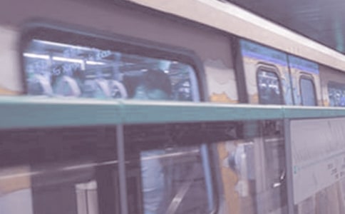 �˿��µ��Fվ�ĸ��x��