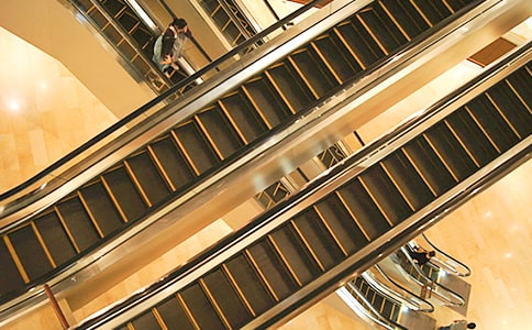 ����ճ������ƶ�