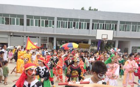 �½����L(f��ng)������ͨ��