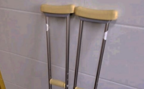 ��ĸ����(d��ng)���Ȯ�(d��ng)����?q��)��?/></p>
<p>������(d��)������ָһ��(g��)�˪�(d��)�������ͽ�Q���}���������������(hu��)���漰�M(j��n)�Є�(chu��ng)���Ի��(d��ng)�؂������Ʒ�|(zh��)���׽̌���ָ������������ĸ����������B(y��ng)��(d��)������������(d��)�����R(sh��)�ͪ�(d��)�����������c(di��n)���B(y��ng)����������������(d��)���Ե����B(y��ng)��횏�Сץ��</p>
<p>����2�D3�q�׃����İl(f��)չ����(d��)���Եı��F(xi��n)</p>
<p>����һ����Ҫ�󡰔[Ó���˿��ơ���</p>
<p>����2�D3�q�׃��������R(sh��)�_ʼ��ѿ�����Z�̈́�(d��ng)���İl(f��)չѸ�٣����܇�������J(r��n)֪�����U(ku��)��������ϲ�g��̎����̎��������Ҫ���˱�����������Ը׌����������·�������ѽ�(j��ng)�ܱ��_(d��)�Լ�����Ը��������Ҫ���ɵ����������ش𡰲��������Լ�Ҫ�ɵ������f�����ҕ�(hu��)�����Լ�������</p>
<p>�����������������_��(d��ng)��߀��ʮ�օf(xi��)�{(di��o)���߻������׵������ñ���ˮ��(hu��)���������׳��(hu��)�����������@Щ�F(xi��n)��ͨ�����J(r��n)�顰�� Ԓ����������</p>
<p>�������ǣ������cͬ�g��齻�����������׃���һ�N�l(f��)չ����Ҫ��2-3�q�Ī�(d��)����Ů�������@�������؄eϲ�g�c�����С�����棬����?x��)��f���]�����������]�š���������ĸ�����Բ�����������ȫ�����������Ľ�����</p>
<p>����������2-3�q���׃����������c(di��n)��(hu��)��߀���쾚����������dȤ��ϲ�g�Լ�����(f��)�����練��(f��)�[Ūĳһ�������؏�(f��)�M(j��n)��һ�N�Α����</p>
<p>��ͥ�����B(y��ng)�׃���(d��)���Ե���Ҫ����</p>
<p>�����κ�һ��(g��)���ӣ��oՓ�Ǫ�(d��)��߀�ǷǪ�(d��)�����������ڸ�ĸ�Ľ����ͭh(hu��n)����Ӱ������γ��˲�ͬ���˸�Ʒ�|(zh��)������������(d��)����ͬ�Ӳ����c���������Ȼ�γɵ������Ǻ�������ĽY(ji��)����</p>
<p>������������ϧ�׃����Ҫ�(d��)��������</p>
<p>������(d��ng)���Ӷ����q�ĕr(sh��)�������F(xi��n)����������Ҹ������Ե�һ�˷Q���ҡ��Q���Լ����_ʼ���F(xi��n)���o�ҡ�������Ҫ�������ҕ�(hu��)���������Լ����������Ҫ�(d��)������������W(xu��)��ָ������(d��ng)�׃��Ī�(d��)�����(d��ng)��Ҫ��õ�ĳ�N�M����ܵ�����֧�֕r(sh��)���׃��ͱ��F(xi��n)�����⡢���d�����F(xi��n)�����𡱡����Ժ�������������ҿ϶�����к͑B(t��i)������t�ͳ��F(xi��n)�񶨵���к͑B(t��i)����������҂����ʮ����ϧ�׃��Ī�(d��)�����������o�����Ą�(l��)��֧�֣�ʹ��(d��)���Բ���l(f��)չ��</p>
<p>������ĸҪ����(j��)���Ӫ�(d��)���Եı��F(xi��n)��ץס2-3�q�@��(g��)�P(gu��n)�I�r(sh��)�����������(d��o)�����B(y��ng)�������������������Լ������Լ������������ñ���ˮ�����׳����С������Ь�m����ʰ��ߵ������e(cu��)�^�r(sh��)�C(j��)���γ���ه�͑ж����(x��)�T���������y�ˡ�</p>
<p>�����������Ҫ�^�ȱ��o(h��)����</p>
<p>�����ښW�����Ҹ�ĸ�ǳ���ҕ���Ӫ�(d��)���Ե����B(y��ng)���Ƴ硰��(g��)�ˊ^��������������ه��ĸ��������������������С�����B(y��ng)���ӵĪ�(d��)�����R(sh��)������һ������׌����(d��)��һ�����O���c��ĸͬס�����ӄ��W(xu��)��·�r(sh��)����������׌���Լ���������</p>
<p>�������҇���Ŀǰ��(d��)����ŮԽ��Խ����������(d��o)�¸�ĸ�������^����ۣ��@�ͮa(ch��n)�����^�ȱ��o(h��)���^�����ƵĆ��}�����˰�ȫ������ԭ�������ٽo1�q��(n��i)�ĺ����ṩ����(x��)��������վ�������ߵęC(j��)��(hu��)�����������r(sh��)��(j��ng)�����ڑ�������(j��ng)��׌�������ڴ�����������վ�ڎ����ڵ�С�������@�N�^�ȱ��o(h��)���^�����ƌ�(sh��)�H�τ��Z�˺�������(d��ng)̽�����J(r��n)�R(sh��)�ⲿ����ęC(j��)��(hu��)����K�������������l(f��)չ����ĸ��(y��ng)�˽��׃������l(f��)չ���c(di��n)����Ҫ�����׃���(d��)���Ի��(d��ng)���򣬽�����������_��׌������һЩ�����ܼ����£����B(y��ng)�����Ī�(d��)�������������γ����Â�(g��)�Դ�û��A(ch��)��</p>
<p>�����ٴ��������m��(d��ng)?sh��)Ľ������?/p>
<p>����ע�⌦�����fԒ�Ŀښ�ͷ�ʽ��Ҫ�J(r��n)�� �����vԒ��ʹ���Ӹе����������������ӳ��ҪӲ�ƣ�׌�������±M����������Ŀ�������Ҫ��(d��ng)����؟(z��)���ӡ������⡱���������������]��Ϣ�������@�ӕ�(hu��)����������ӵ�����������ƽ�ȵđB(t��i)�Ȍ������������غ��ӵ��˸��������ǋɑT��������(sh��)�C�����ܵ���ĸ������صĺ��ӣ�����c��ĸ�ǳ��������������������Yò���eֹ�������Ҫ�(d��)�����R(sh��)��(qi��ng)������W(xu��)���J(r��n)���@�Ǻ����ܵ���(y��ng)�����ص����÷���(y��ng)��</p>
<p>���������ͽ��B(y��ng)��ʽ�����ں��Ӫ�(d��)���Ե����B(y��ng)�����L�����Ԍ��Լ����^�c(di��n)��Ҫ��(qi��ng)�ӽo���������Z���Ӫ�(d��)����Q���}�����Ұl(f��)չ�ęC(j��)��(hu��)��</p>
<p>�������������dȤ�����B(y��ng)</p>
<p>����׌���ӂ����κ����鶼Ҫ���⺆�ε���������ֹ�������ڄ�(d��ng)�a(ch��n)��������w�򅒐��������׃����Α���(d��ng)�Џ�(qi��ng)�ҵ��dȤ��׌�׃���Щ�����ԵĄڄ�(d��ng)�r(sh��)��Ҫ�M���Α����@�������͕�(hu��)�ԘO����dȤ�e�O����������ܽ�(j��ng)���؈�(ji��n)��Ӗ(x��n)���������͕�(hu��)���B(y��ng)�ɟ�ۄڄ�(d��ng)����(x��)�T����(d��)���Ժ��ڄ�����η�D�����ܲ��ɷֵ������ۄڄ�(d��ng)�������D������ô�܉��(ji��n)�֪�(d��)���Ժ�����������</p><div   id=