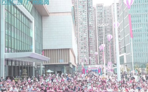 美麗的小廣場作文