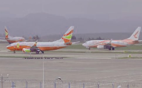 桂林航院中國(guó)夢(mèng)號(hào)航班走進(jìn)農(nóng)村小學(xué)