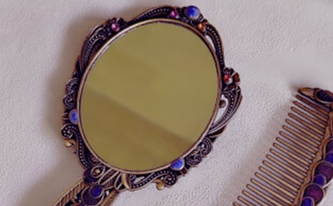 �Ѓɂ��ˣ�һ���泯����һ���泯����վ���������ʻ��^�������߄����������R�����������ܷ񿴵�������Ę��