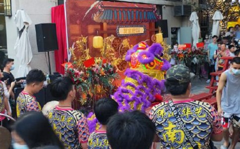 公司開業(yè)慶典總經(jīng)理致辭