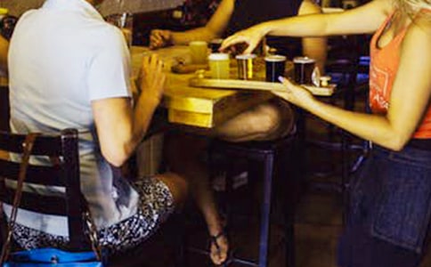 鄉(xiāng)村里的稻客人家記敘文