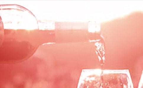 �q����������