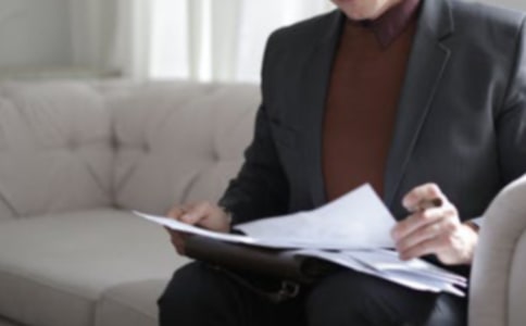 律師高伯良:戰(zhàn)勝命運 戰(zhàn)勝自己