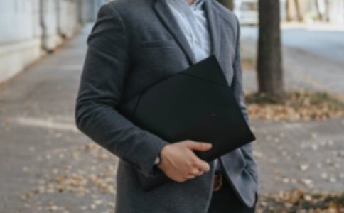 �����Ɏ��ĵ�