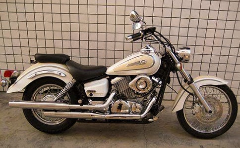 第一次學(xué)習(xí)騎摩托車500字作文