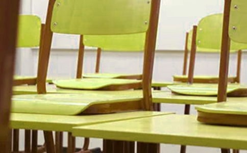 ĸУ���ĵ��w��(hu��)���ģ�ͨ��10ƪ��