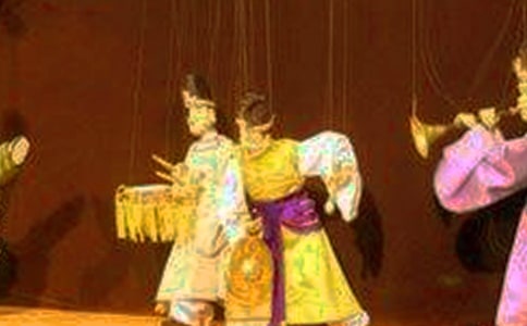 “木偶戲”精彩背后的心酸