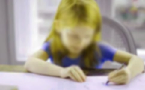 女孩也要堅強作文550字