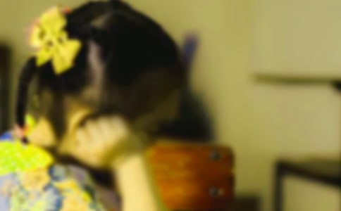 Ů�������˃�(y��u)������