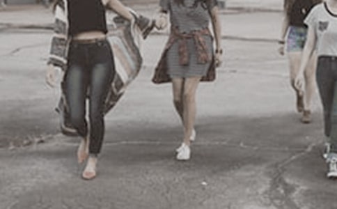 Ů���ӵğ�������