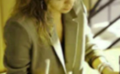 �茑Ů������ľ���