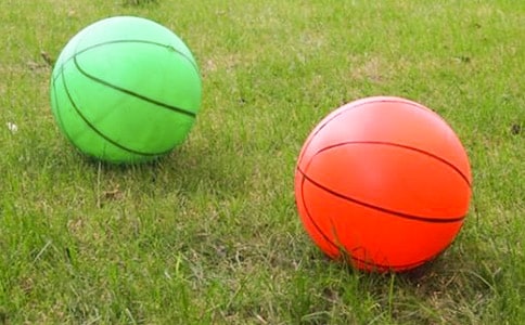 大班體育活動好玩的皮球教案