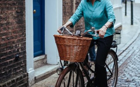 �h(hu��n)���T������