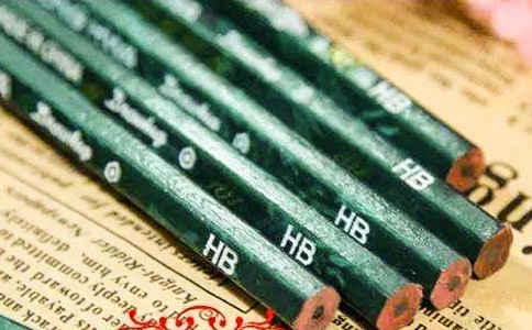 鋼筆和鉛筆作文