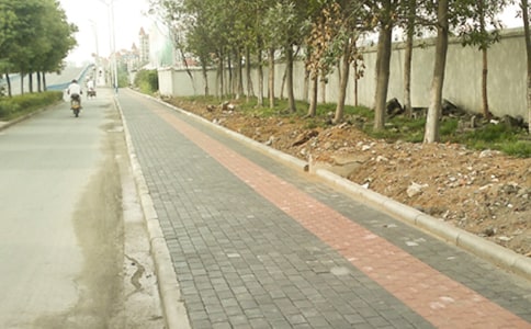 δ�������е�����300��