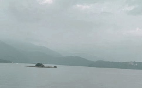 �h������̶�Ͽյ��ƶ䣨3������