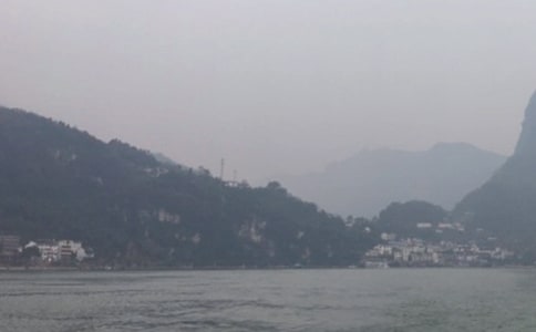 長(zhǎng)江三峽導(dǎo)游詞匯總11篇