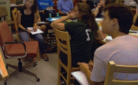 聞一多先生上課散文