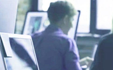 �������g���˹������Y