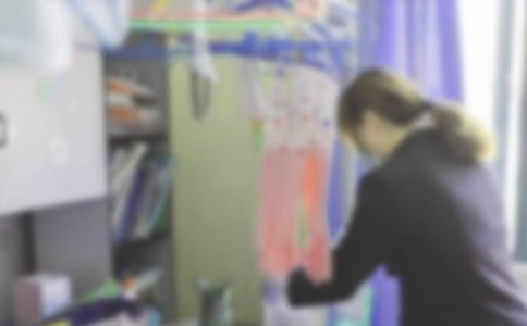 考察10多高校宿管員為橫幅操碎心 高校橫幅斗智