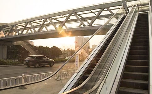 ���Ҋ����300��