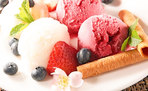 甜點(diǎn)王國(guó)夢(mèng)境作文1600字