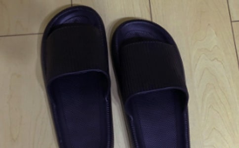 ������g��ɫС��Ь�̰�