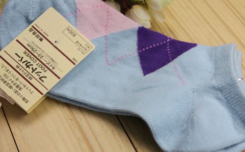 不換襪子竟然有這么大的危害