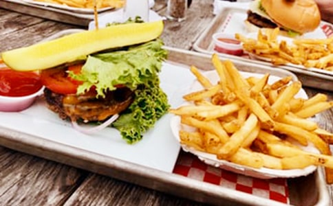 關(guān)于午餐的作文