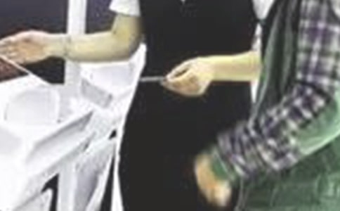 2011���J�T���˹������Y