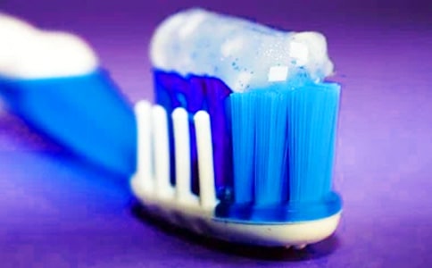燙傷用牙膏涂抹并不科學(xué)