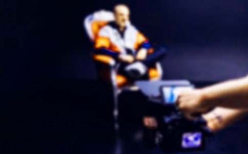 薛之謙演員歌詞