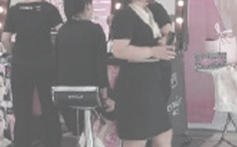 關于服裝營業(yè)員工作總結范文