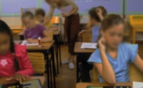 【薦】幼兒園中班下學(xué)期幼兒評(píng)語(yǔ)